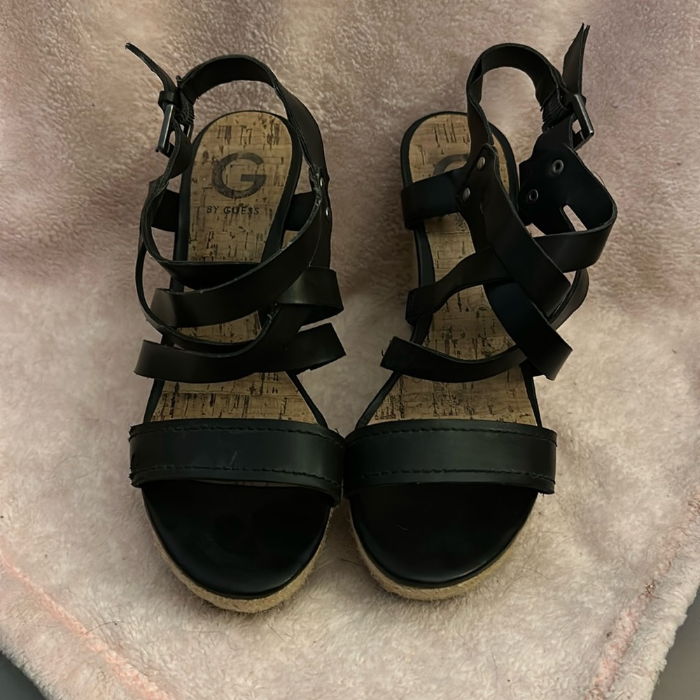 Guess wedges